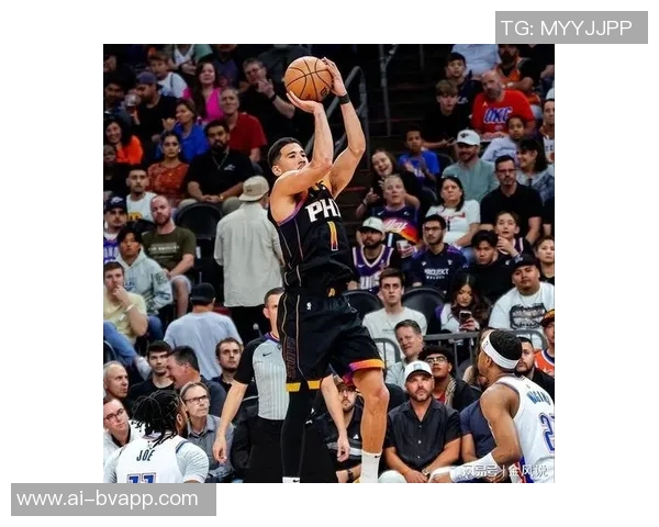 布克自信迎战卡鲁索顶级防守时刻展现实力