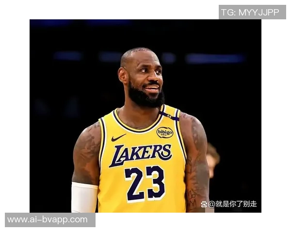 湖人期待詹姆斯在对阵马刺的比赛中强势复出缓解坐骨神经痛困扰