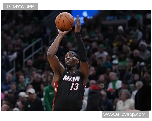 阿德巴约称赞约维奇精神状态出色期待为他赢得胜利