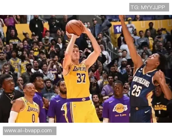 墨菲最后时刻三分未中遗憾绝平全场表现出色斩获25分3板3断